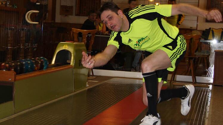 Tino Weber zeigte beim Sieg der Gundelsdorfer in Kronach mit 562 Holz die beste Leistung. Foto: Archiv/Glissnik