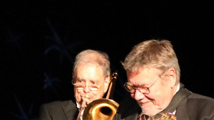 Die Frankfurt Swing All Stars standen zum ersten Mal mit dem Bad Kissinger Kurorchester auf der Bühne. Foto: Ralf Ruppert