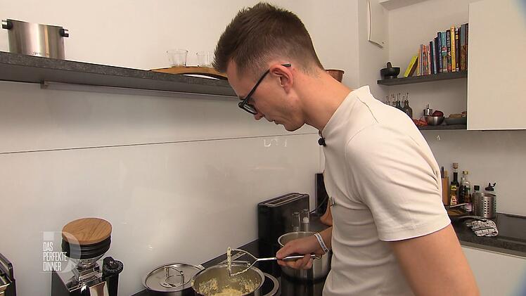 Andrés Sellerie will heute mit dem Kartoffelstampfer einfach nicht cremig-samtig werden. Da muss wohl doch das Passiersieb her.