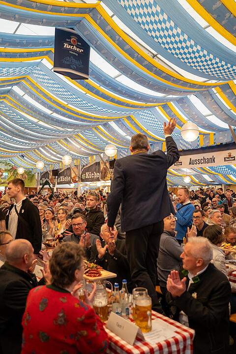 Mehr als 150 Buden und Attraktionen!