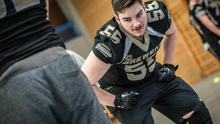 Am Sonntag findet der 51. Super Bowl statt. Der Kulmbacher Footballer Benjamin Eichhorn erklärt die Stärken und Schwächen beider Teams. Foto: Archiv