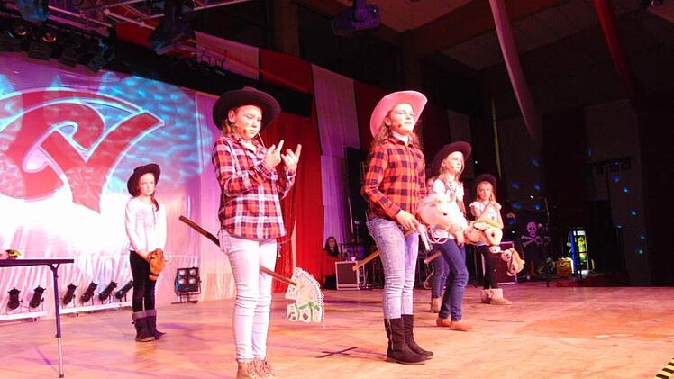 Der Wissenstest bei den Cowboys Foto: Petra Malbrich