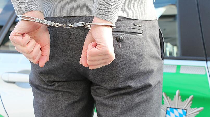 Mann in Coburg begeht "Vielzahl von Straftaten"