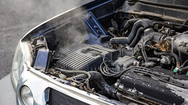 Mann beim "unkonventionelle Starthilfe" verletzt