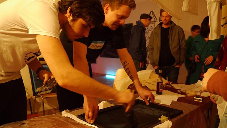 Beim Siebdruck-Workshop mit den "Freigeistern"privat