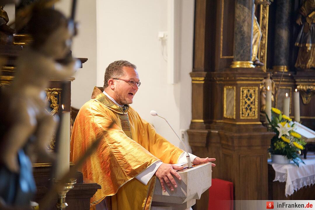 Nach einjähriger Kirchensanierung: Hannberg feiert die Wiedereröffnung der Wehrkirche der Pfarrei Geburt Mariens Hannberg