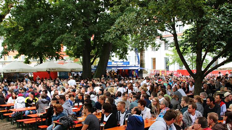 Impressionen vom Public Viewing in Prinzengarten in CoburgFoto: Jochen Berger