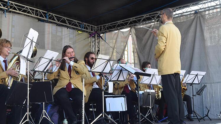 Die Coburger Stadtkapelle spielt internationale Melodien. Foto: Daniela Pondelicek