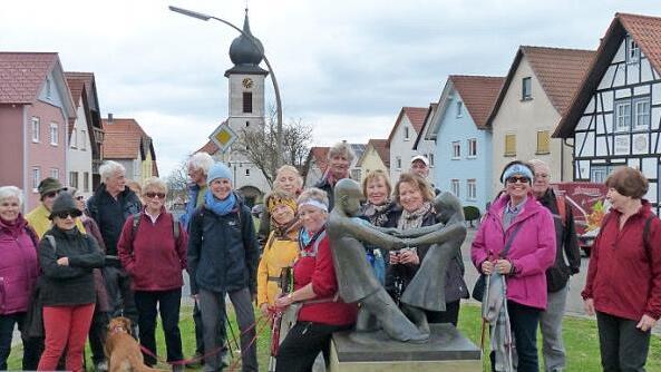 Der Rhönklub-Zweigverein Bad Kissingen wandert in Etappen auf dem Hochrhöner.  Foto: Hans-Jürgen Neumann