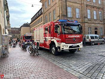 Mensch aus Wohnung befreit