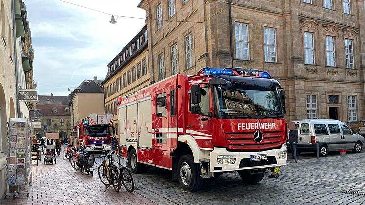 Mensch aus Wohnung befreit
