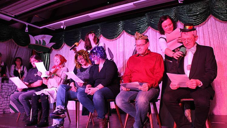 Das Publikum durfte Aschenbrödel spielen. Foto: Carmen Schwind