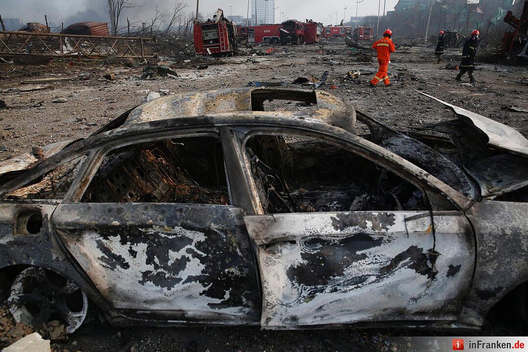 Huge explosion rocks Chinese port city of Tianjin