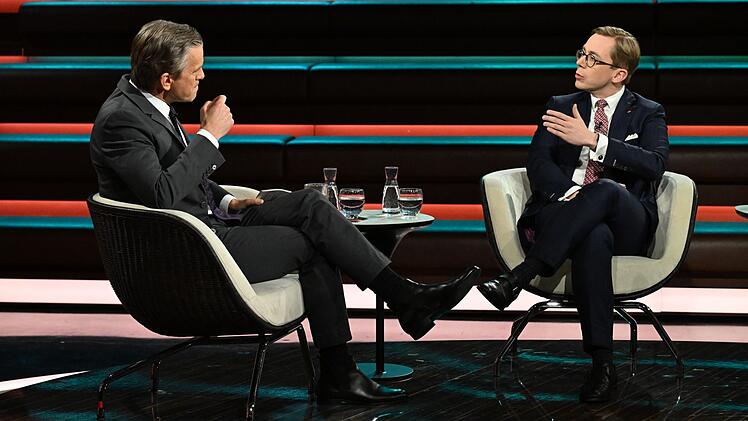 Eindeutige Antworten konnte Markus Lanz (links) seinem Gast Philipp Amthor nur selten entlocken.