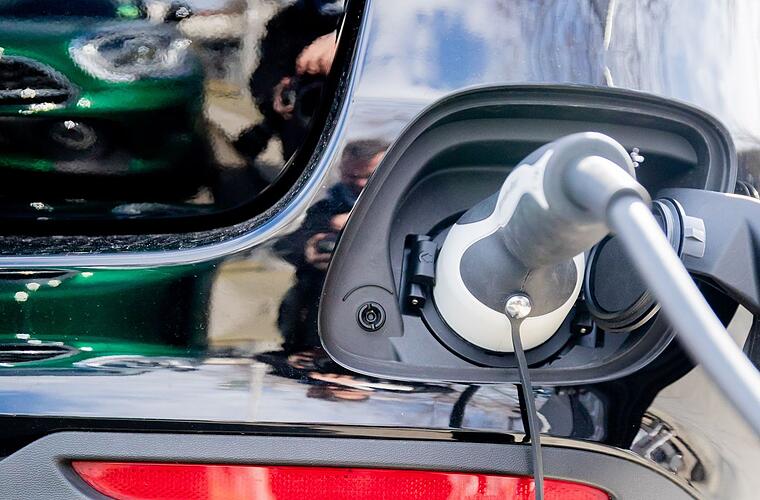 So viel durstiger als angegeben sind Plug-in-Hybride