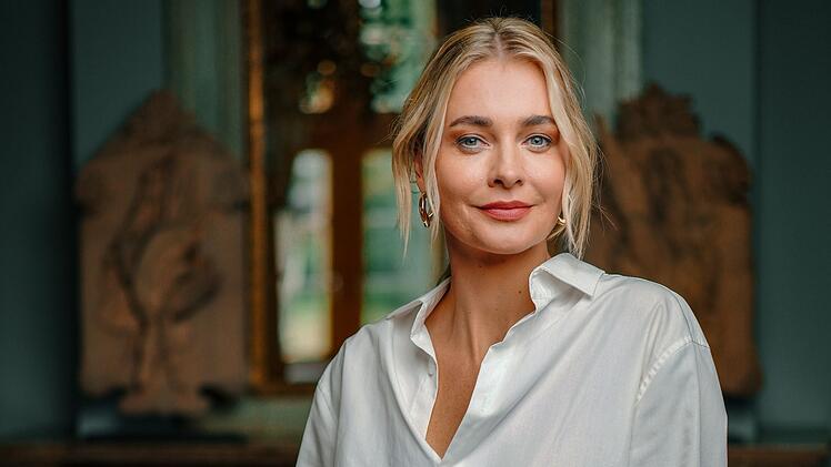 Schock f&uuml;r Nina (Bild). Sie w&auml;hnt sich schon als Gewinnerin, da wird sie von Peyman und AnKa doch noch verbannt.