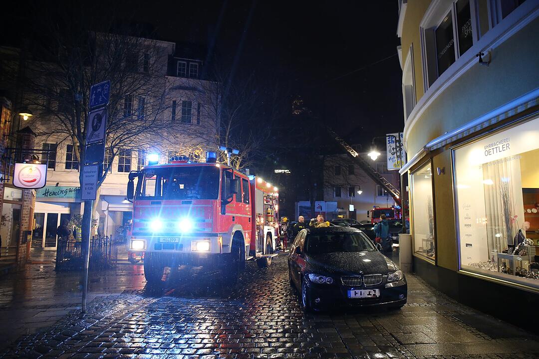 Hof: Schwerverletzter bei Wohnungsbrand