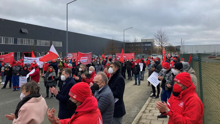 Hof: Wegen Insolvenz der DGH-Group - 250 Mitarbeiter k&auml;mpfen um Jobs