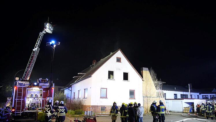 Priesendorf: Leerstehendes Haus in Brand - Kriminalpolizei ermittelt