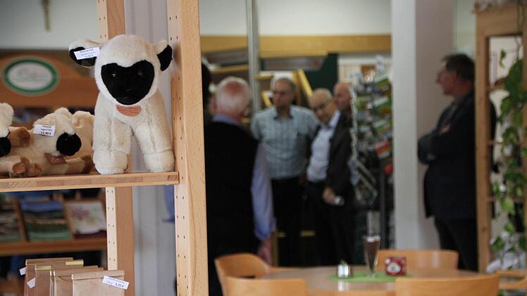 Der Wirtschaftsausschuss des Kreistags traf sich im Haus der Schwarzen Berge in Oberbach. Foto: Ulrike Müller