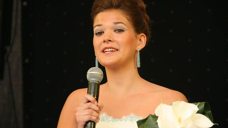 Quellenkönigin Giulia Klimt: Bezaubernd, charmant in ihrer Begrüßung. Fotos: Paul Ziegler