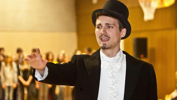 Maarten Flessa als Magier.