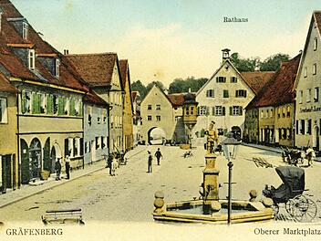 Postkarte von Gräfenberg von 1907, mit dem Ritter-Wirnt-Brunnen im Vordergrund Repros: Reinhard Löwisch