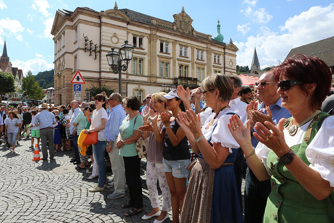 Eröffnung der Kulmbacher Bierwoche mit Büttnertanz und Bieranstich; Foto: Barbara Herbst