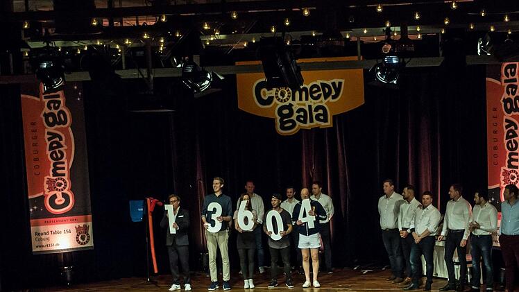Reichlich Applaus gab es bei der 8. Coburger Comedy-Gala im Kongresshaus Rosengarten.Foto: Jochen Berger