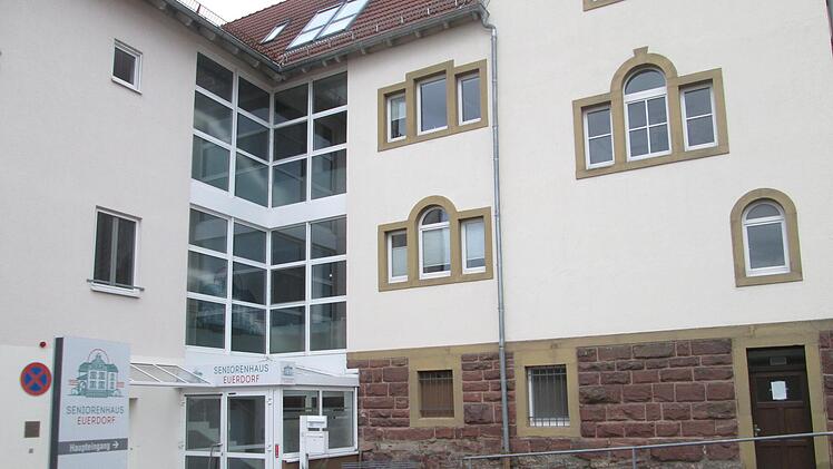 Was geschieht mit dem geräumten Seniorenheim der Philippischen Stiftung? Der Gemeinderat beschloss zu dieser Frage ein Auskunfts-Ersuchen, da ihm bislang nicht über die weitere Verwendung des Gebäudes bekannt ist.