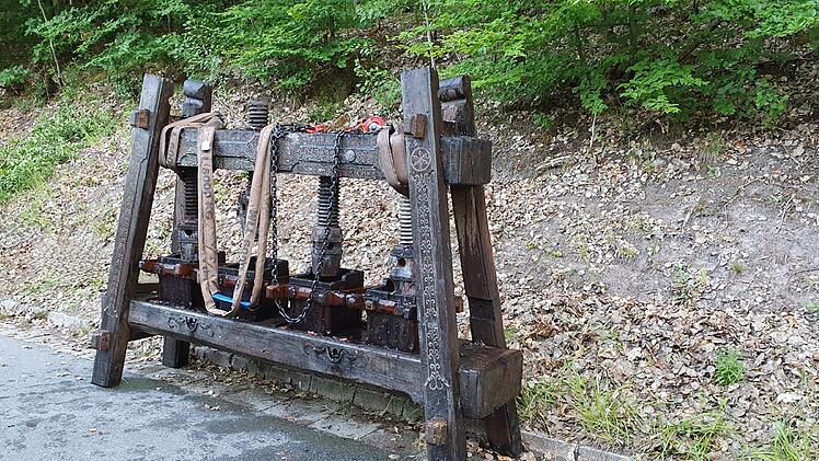 Gerettete, historische Saftpresse