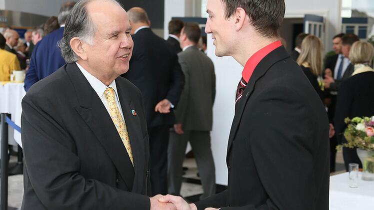 ... Simon Moritz ...