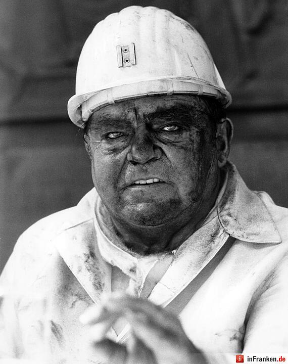 Der bayerische Ministerpräsident und Kanzlerkandidat der Union, Franz-Josef Strauß, bei einem Besuch der Schachtanlage "Erin" in Castrop-Rauxel am 03.09.1980.