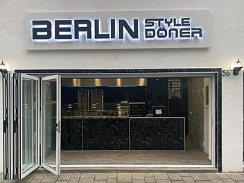 Lauf an der Pegnitz: "Berlin Style Döner" am Marktplatz eröffnet - Betreiber will Trend aufgreifen
