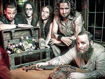 Alestorm kommen aus Schottland und treten beim Schlosshof-Festival in Höchstadt auf. Foto: PR