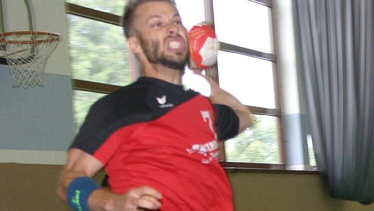 In Torlaune präsentierte sich beim 25:22-Erfolg der Eberner Christoph Haberl der elfmal traf und somit maßgeblich am Erfolg beteiligt war, ohne dabei die starke Mannschaftsleistung der "Turner" schmälern zu wollen.