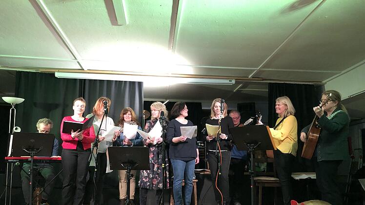 Die Gesangsgruppe "Tonspuren" ist eines der Aushängeschilder der August-Kömpel-Musikschule. Foto: Hans Dietrich Unger