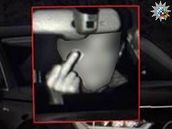 Zirndorfer zeigt Blitzer den Finger - und muss jetzt vierstellige Summe zahlen