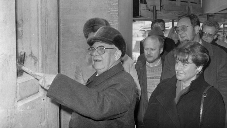 Oberbürgermeister Karl-Heinz bei der Grundsteinlegung am 8. März 1984. Foto: CT-Archiv
