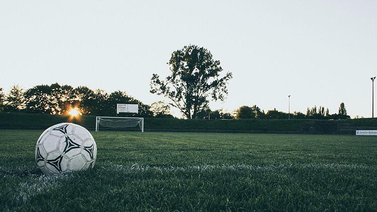 Nicht der Trainer, sondern die Polizei hielt die Kabinenansprache. Symbolfoto: Markus Spiske/pexels.com
