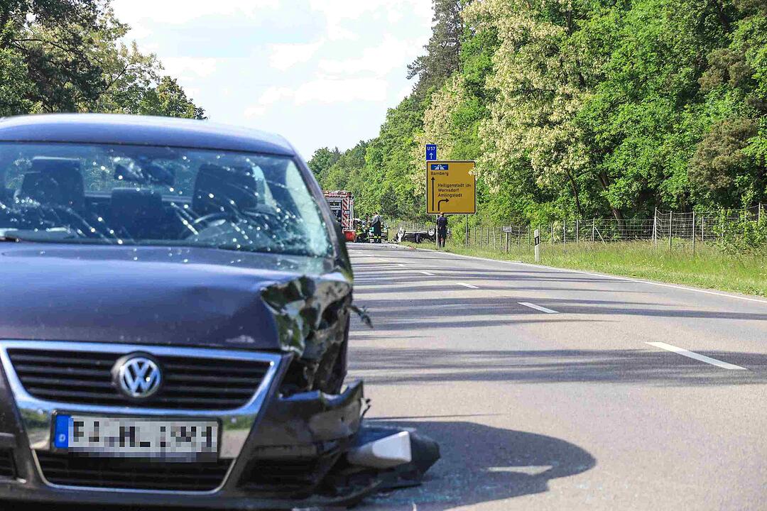 Crash mit Gegenverkehr – vier Menschen bei Strullendorf verletzt
