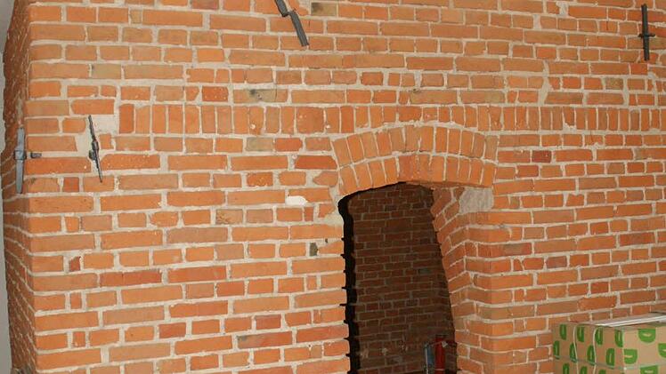 Zeugen der früheren Nutzung bilden reizvolle Details in den neuen Räumen. Foto: Sabine Weinbeer