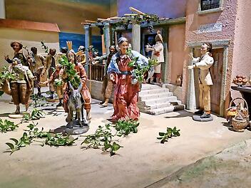 Der Einzug Jesu in Jerusalem ist das aktuelle Thema der Passions- und Osterkrippe.