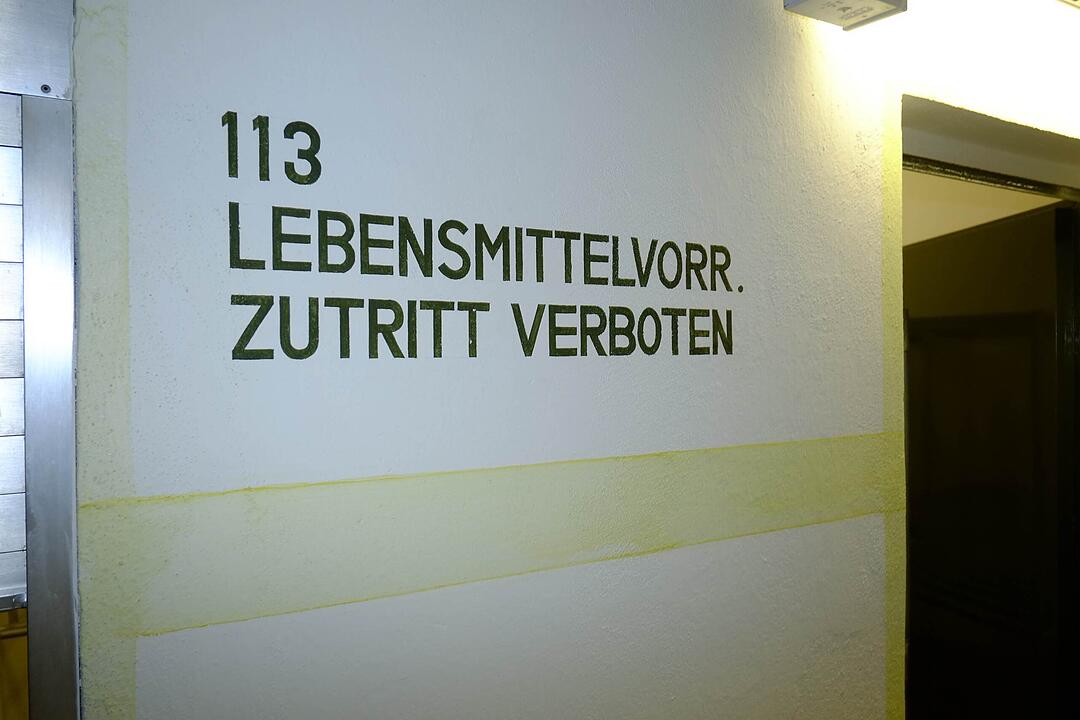 Exklusive Einblicke in den Fürther Rohnhof-Bunker