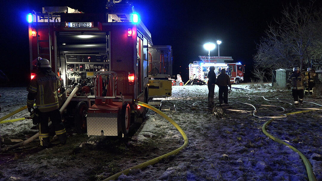 Tragödie in Mittelfranken: 56-Jähriger und seine zwei Hunde sterben bei Feuer in Gartenlaube