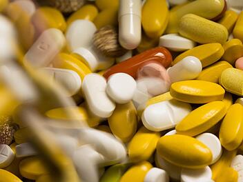 Nahrungsergänzungsmittel sollen unseren Körper gesund und fit halten. Einige Präparate von Warnke Vitalstoff sollen jedoch einen gefährlichen Schadstoff enthalten.