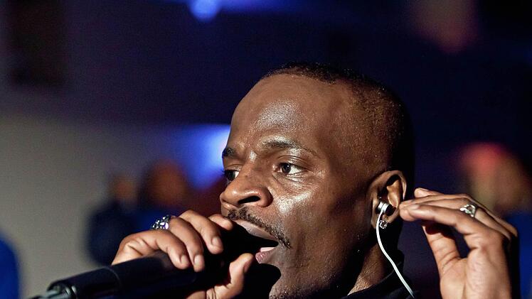 Gefeiertes Gastspiel: "The Best of Black Gospel" in der Heilig-Kreuz-Kirche Coburg.Foto: Jochen Berger