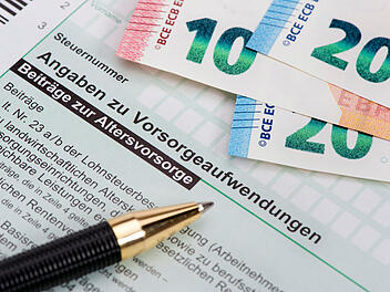 Steuern, Euro, Steuererklärung