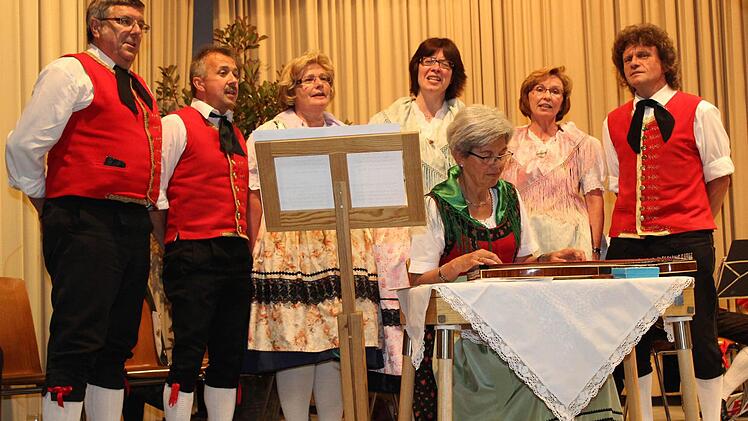 Die Effeltricher Musikanten feierten ihren 30. Geburtstag. Fotos: fra-press