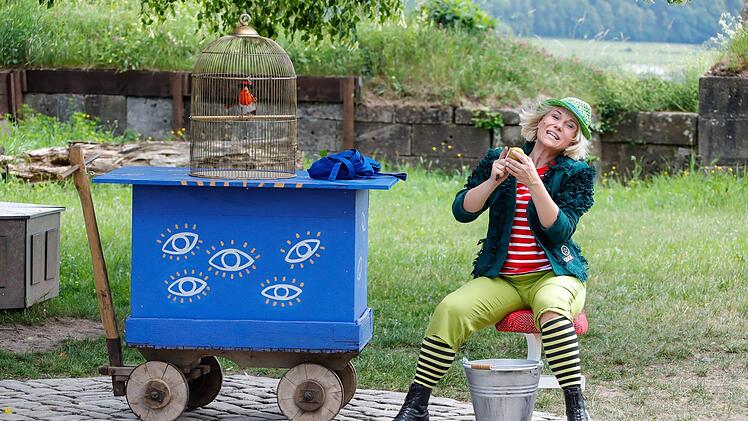 Gastregisseurin Stephanie Kuhlmann hat mit dem Stück "Der Räuber Hotzenplotz" einen rasanten Theaterspaß inszeniert. Foto: Matthias Hoch